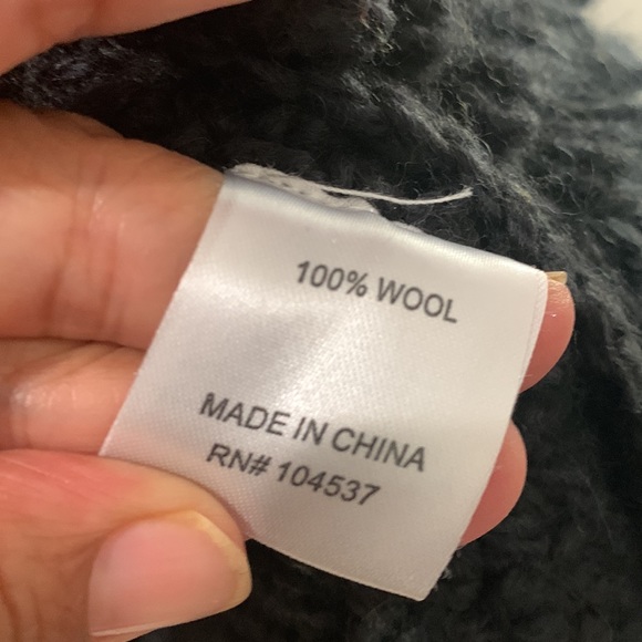 Burning torch cardigan - Picture 7 of 13